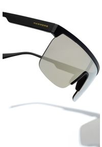 Hawkers okulary przeciwsłoneczne kolor czarny. Kształt: prostokątne. Kolor: czarny