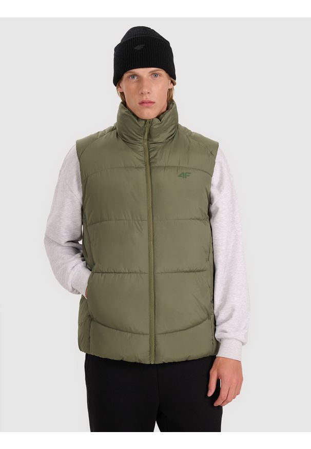 4f - 4F Bezrękawnik puchowy z wypełnieniem syntetycznym męski - khaki L. Kolor: brązowy, wielokolorowy, oliwkowy. Materiał: syntetyk, puch. Długość rękawa: bez rękawów. Długość: długie