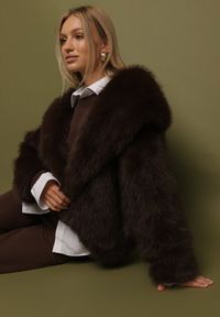 Born2be - Brązowa Kurtka Futerko z Kapturem i Kieszeniami Acantte. Okazja: na co dzień. Typ kołnierza: kaptur. Kolor: brązowy. Materiał: futro. Styl: casual, elegancki #6