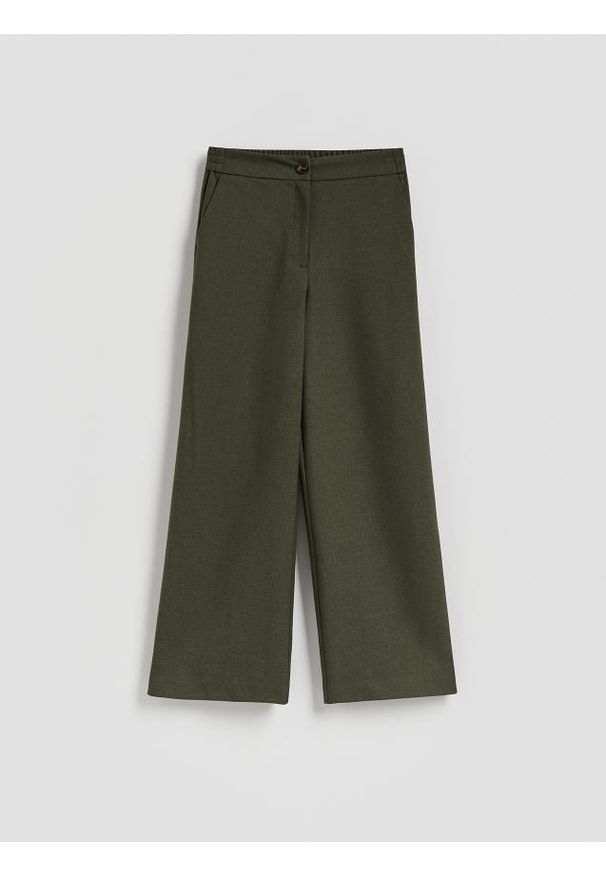 Reserved - Spodnie z szeroką nogawką - zielony. Kolor: zielony. Materiał: wiskoza, tkanina