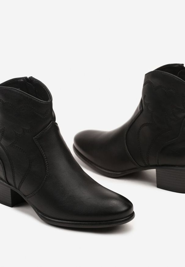 Born2be - Czarne Casualowe Botki Kowbojki na Słupku o Niskiej Cholewce Zinlavelle. Okazja: na co dzień. Kolor: czarny. Materiał: jedwab, jeans, bawełna. Szerokość cholewki: normalna. Obcas: na słupku. Styl: casual