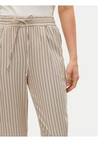 Vero Moda Spodnie materiałowe Jesmilo 10279691 Beżowy Regular Fit. Kolor: beżowy. Materiał: len #5