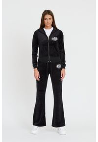 Juicy Couture - JUICY COUTURE Czarne spodnie Heritage Dog Crest Kaisa Trackpant. Kolor: czarny. Materiał: dresówka #2