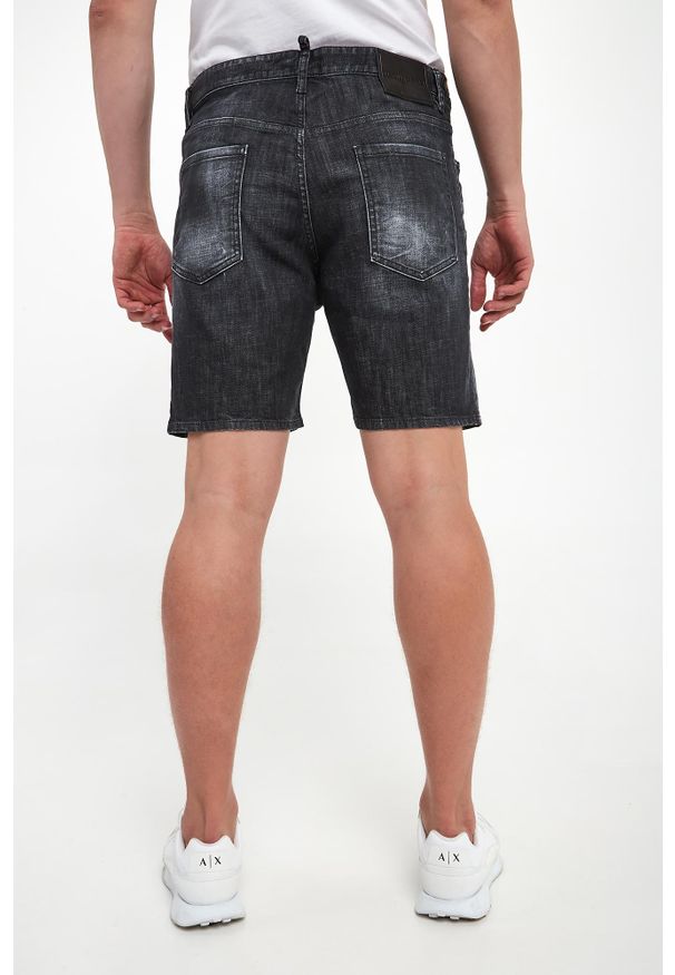 Szorty męskie jeansowe DSQUARED2. Materiał: jeans
