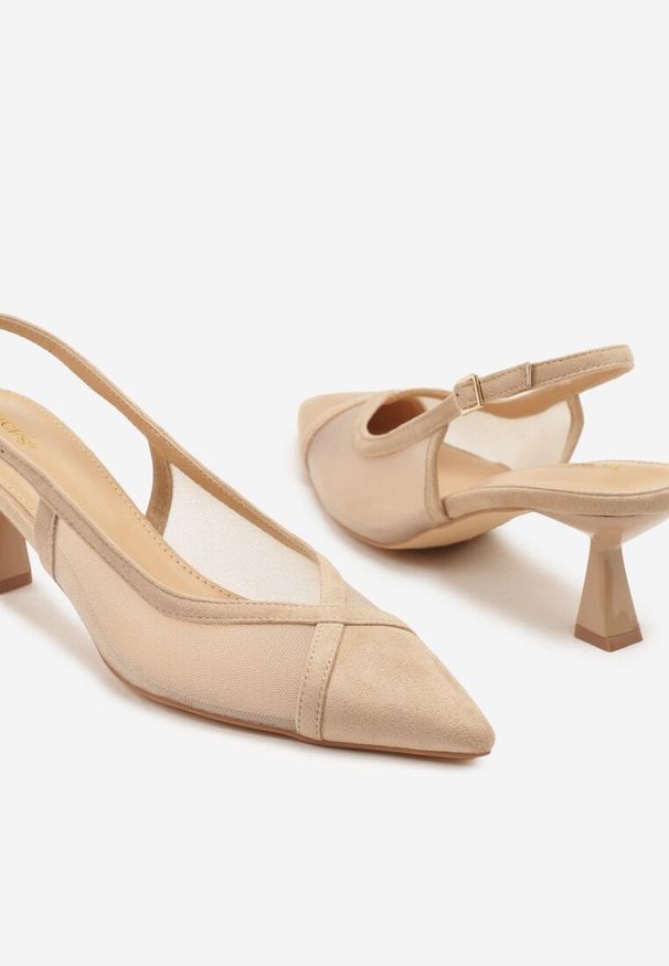 Renee - Beżowe Przezroczyste Sandały Vices na Kaczuszce Typu Slingback Atilessa. Zapięcie: sprzączka. Kolor: beżowy. Materiał: jeans. Sezon: lato. Obcas: na szpilce. Styl: wizytowy, klasyczny, elegancki