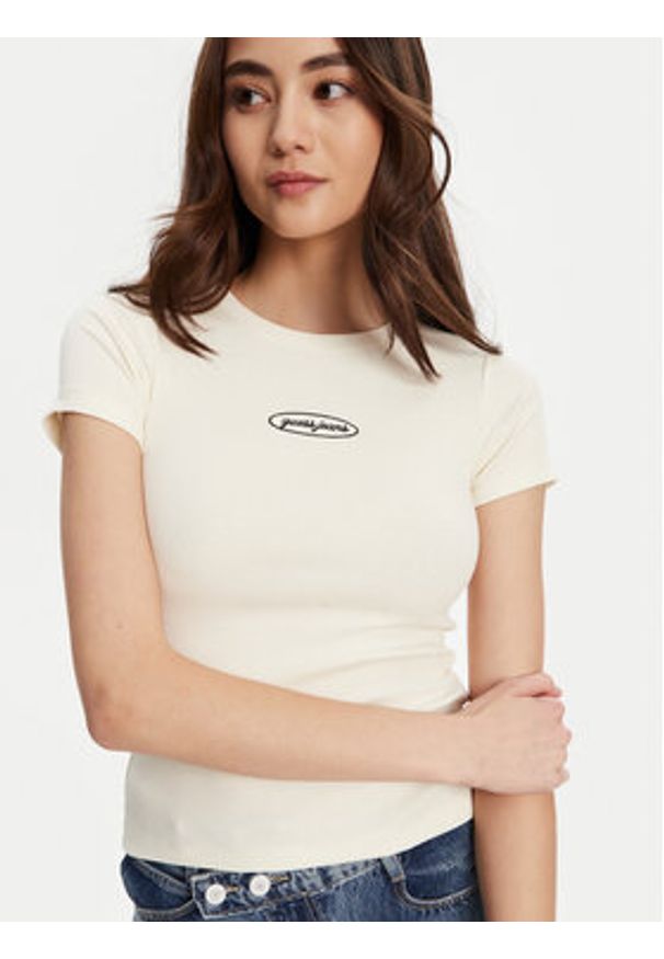 Guess Jeans T-Shirt W5YP37 KA0H1 Écru Slim Fit. Materiał: bawełna
