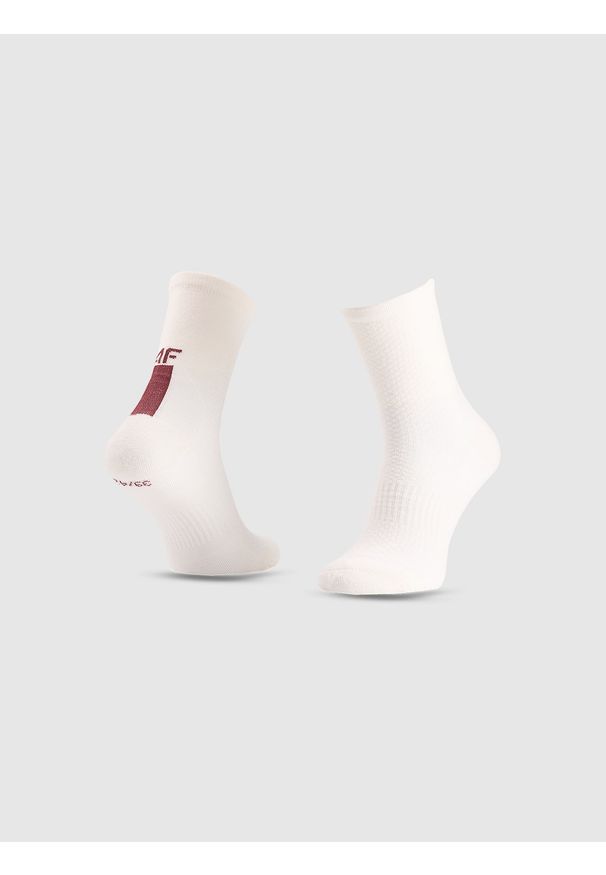 4f - 4F Skarpetki trekkingowe za kostkę damskie - białe 39-42. Kolor: biały. Technologia: Primaloft. Sport: wspinaczka, turystyka piesza