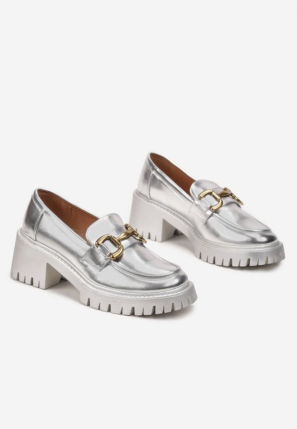 Born2be - Srebrne Mokasyny na Kwadratowym Obcasie Loccia. Kolor: srebrny. Materiał: jeans. Obcas: na obcasie. Styl: elegancki. Wysokość obcasa: średni