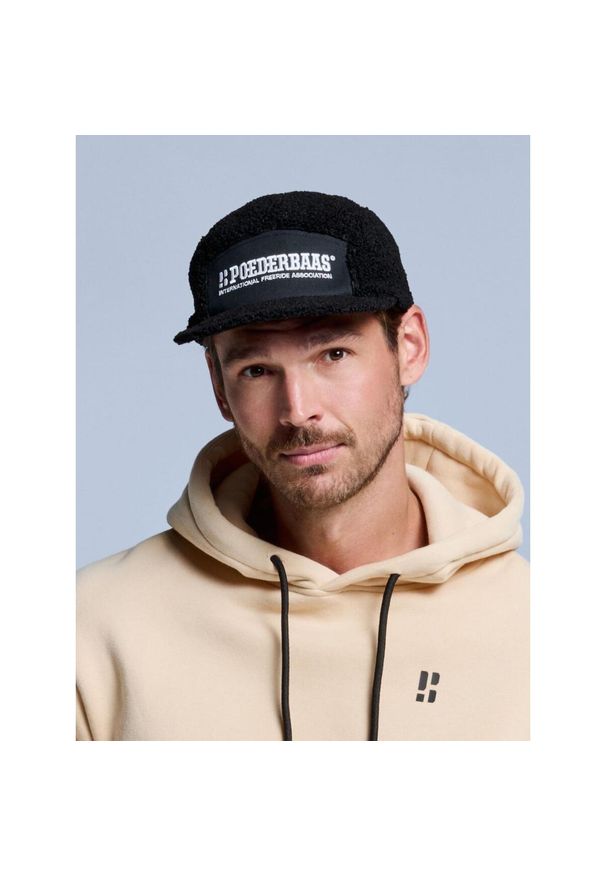 POEDERBAAS - Czapka Ted 5-panelowa Czarna. Kolor: czarny. Sezon: zima. Styl: sportowy