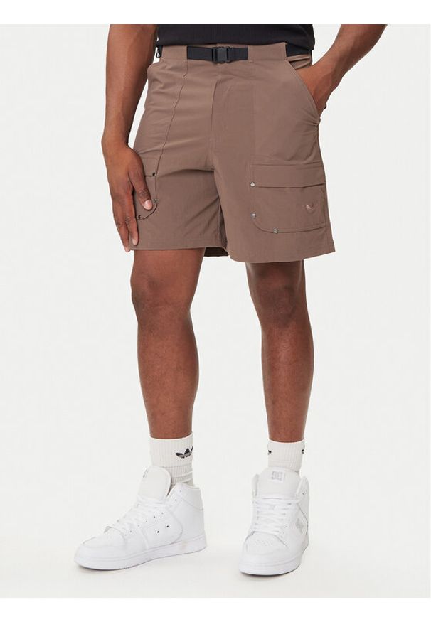Adidas - adidas Szorty materiałowe Premium Essentials Utility Cargo JW1081 Brązowy Loose Fit. Kolor: brązowy. Materiał: syntetyk