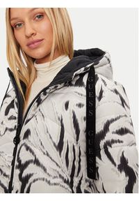 Guess Kurtka puchowa Emelie W4BL38 WGK12 Czarny Regular Fit. Kolor: czarny. Materiał: syntetyk