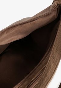 Renee - Ciemnobeżowa Torebka Hobo z Regulowanym Paskiem i Kieszeniami z Ozdobnymi Suwakami Sanirael. Kolor: beżowy. Styl: biznesowy, elegancki, casual #3