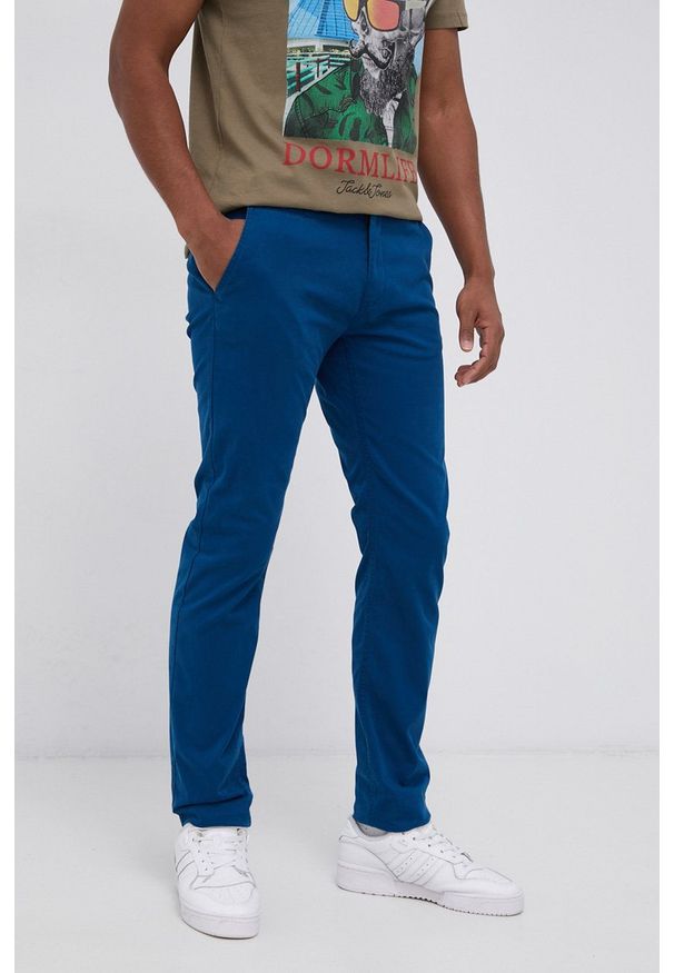 Tom Tailor Spodnie męskie dopasowane. Kolor: fioletowy. Materiał: tkanina, bawełna. Wzór: gładki