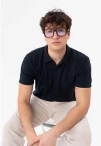 Volcano - Koszulka polo ze strukturą O-LARIX. Okazja: na co dzień. Typ kołnierza: polo. Kolor: niebieski. Materiał: dzianina, bawełna, jeans, materiał. Długość rękawa: krótki rękaw. Długość: krótkie. Styl: casual, elegancki, klasyczny, wizytowy #1