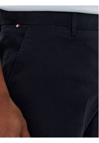 TOMMY HILFIGER - Tommy Hilfiger Szorty materiałowe Harlem MW0MW23568 Granatowy Regular Fit. Kolor: niebieski. Materiał: bawełna #5