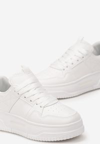 Born2be - Białe Sneakersy na Grubej Podeszwie Dafinia. Kolor: biały
