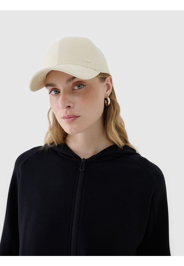 4f - 4F Bluza dresowa rozpinana z modalem damska - czarna M. Okazja: na co dzień. Typ kołnierza: kaptur. Kolor: czarny. Materiał: dresówka. Długość rękawa: raglanowy rękaw. Wzór: gładki, ze splotem. Styl: casual, sportowy. Sport: fitness