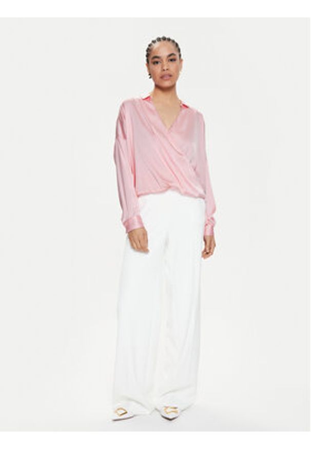 Imperial Koszula CJF4HDG Różowy Relaxed Fit. Kolor: różowy. Materiał: syntetyk, satyna