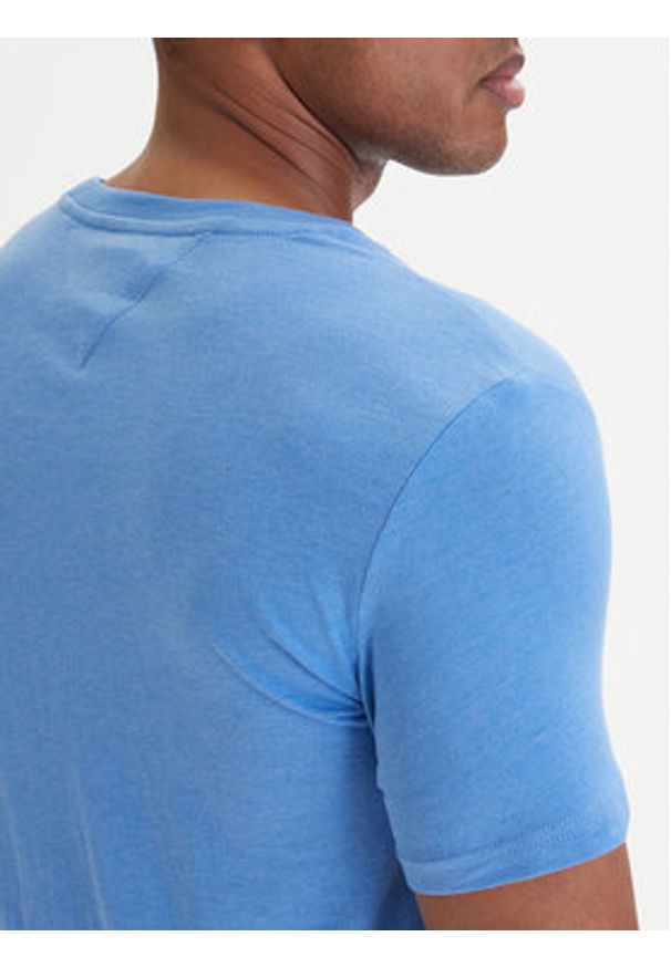 Tommy Jeans T-Shirt DM0DM20363 Niebieski Slim Fit. Kolor: niebieski. Materiał: bawełna