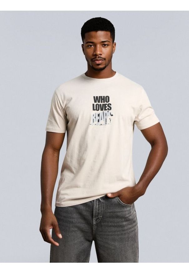 Sinsay - Bawełniana koszulka z napisem - beżowy. Kolor: beżowy. Materiał: bawełna. Wzór: napisy