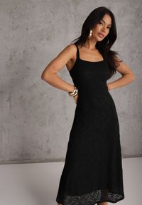 Renee - Czarna Koronkowa Koktajlowa Sukienka o Taliowanym Kroju Ianra. Kolor: czarny. Materiał: koronka. Długość rękawa: na ramiączkach. Wzór: koronka. Styl: wizytowy. Długość: mini #3