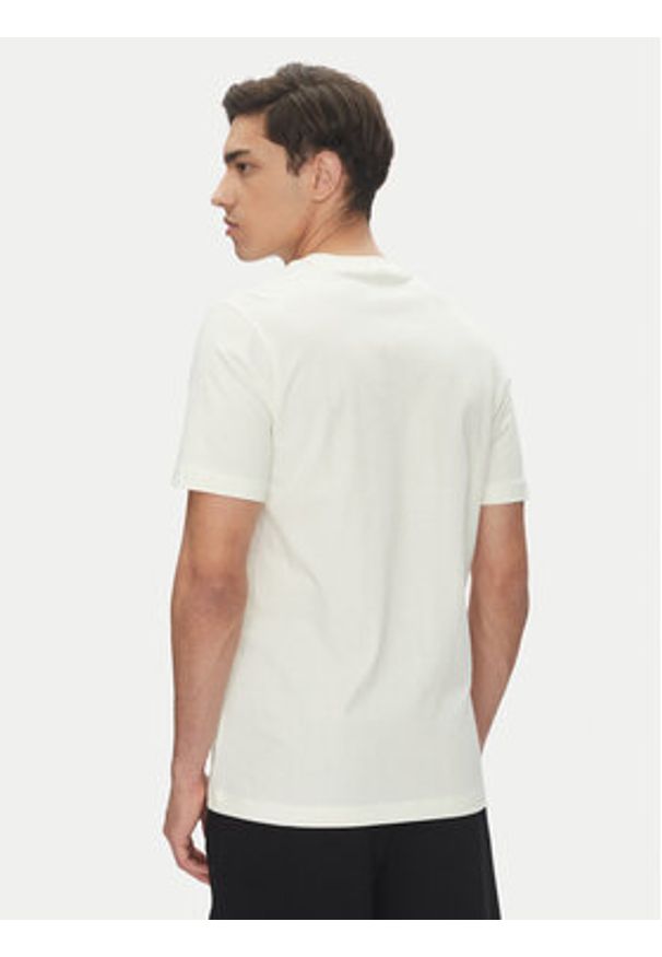 Adidas - adidas T-Shirt Lounge Slides Graphic Pocket JM0374 Biały Regular Fit. Kolor: biały. Materiał: bawełna