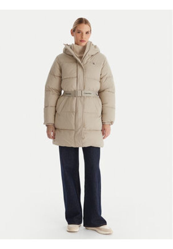Calvin Klein Jeans Kurtka zimowa LV047D508G Beżowy Regular Fit. Kolor: beżowy. Materiał: syntetyk. Sezon: zima