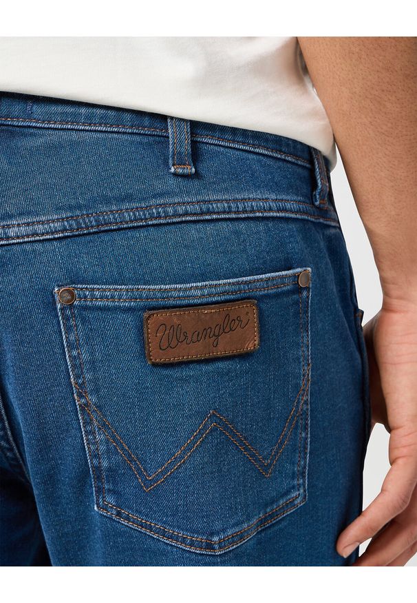 Wrangler - WRANGLER MĘSKIE SPODNIE JEANSOWE GREENSBORO BLUE GREY 112355018 W15Q017416