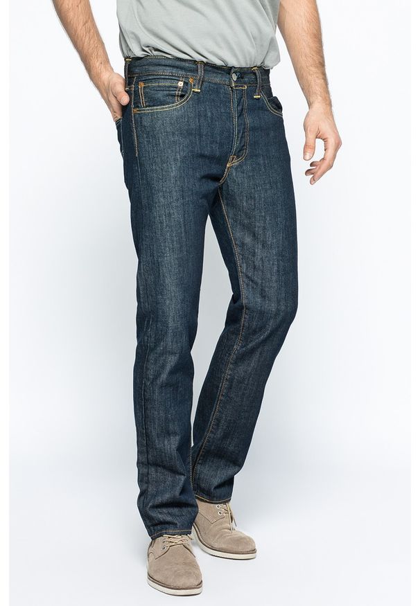 Levi's® - Levi's - Jeansy 501 Marlon Regular Fit. Stan: obniżony. Kolor: niebieski. Materiał: jeans. Wzór: gładki, aplikacja. Styl: klasyczny