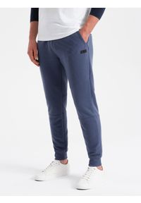 Ombre Clothing - Męskie spodnie dresowe ze wstawkami z tkaniny ottoman - ciemnoniebieskie V2 - Rozmiar: S. Kolor: niebieski. Materiał: tkanina, dresówka