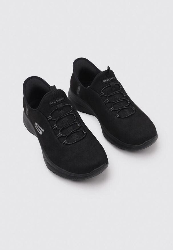 skechers - Buty do chodzenia damskie Skechers Bbk Summit. Okazja: na co dzień. Kolor: czarny. Materiał: materiał, syntetyk. Szerokość cholewki: normalna. Sport: turystyka piesza