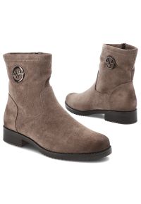 Beżowe Botki Vinceza Ocieplane Obuwie Damskie. Kolor: beżowy. Materiał: zamsz, materiał. Szerokość cholewki: normalna. Sezon: zima, jesień. Obcas: na obcasie. Styl: klasyczny, elegancki. Wysokość obcasa: średni #7