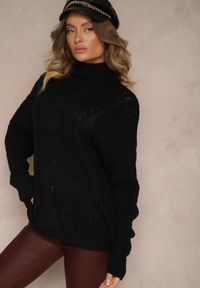 Renee - Czarny Golf z Wiskozą w Stylu Oversize z Ozdobnym Splotem Korremi. Okazja: na co dzień. Typ kołnierza: golf. Kolor: czarny. Materiał: wiskoza. Długość rękawa: długi rękaw. Długość: długie. Wzór: ze splotem. Styl: klasyczny, elegancki, casual #4