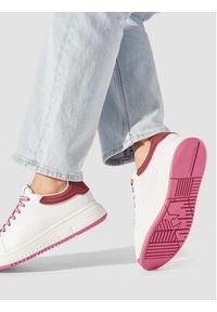 Emporio Armani Sneakersy X3X024 XN825 T485 Biały. Kolor: biały. Materiał: skóra #7