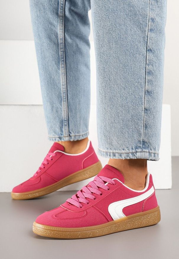 Renee - Różowe Casualowe Sneakersy Typu Kultowe Tenisówki Ablerri. Okazja: na co dzień. Kolor: różowy. Materiał: skóra