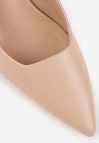 Renee - Beżowe Sandały na Szpilce Typu Slingback Worsedi. Okazja: na co dzień. Kolor: beżowy. Materiał: jeans. Obcas: na szpilce. Styl: casual, klasyczny, elegancki #7