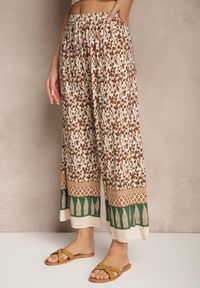 Renee - Brązowe Spodnie z Bawełny High Waist z Abstrakcyjnym Wzorem Lisathiela. Okazja: na co dzień. Stan: podwyższony. Kolor: brązowy. Materiał: bawełna. Styl: casual #3