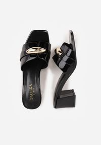 Born2be - Czarne Eleganckie Klapki na Słupku z Metaliczną Podłużną Aplikacją Hypsobe. Okazja: na co dzień. Kolor: czarny. Materiał: jeans, koronka. Wzór: aplikacja. Obcas: na słupku. Styl: elegancki #4