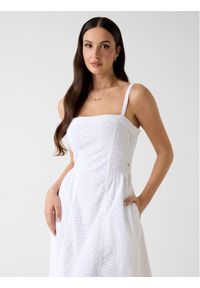 Guess Sukienka codzienna 182253 Biały Classic Fit. Okazja: na co dzień. Kolor: biały. Typ sukienki: proste. Styl: casual #1