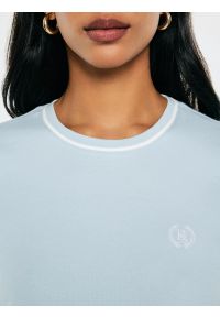 Big-Star - Koszulka damska z kontrastowym wykoŅczeniem jasnoniebieska Lemoure 400. Okazja: na co dzień. Kolor: niebieski. Materiał: dzianina, skóra, materiał. Długość rękawa: krótki rękaw. Wzór: geometria, haft, gładki. Styl: casual, klasyczny, elegancki #2