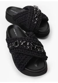 Inuikii - Klapki damskie INUIKII WOVEN STONES PLATFORM. Okazja: na co dzień, do pracy, na spacer. Kolor: czarny. Obcas: na platformie. Styl: casual