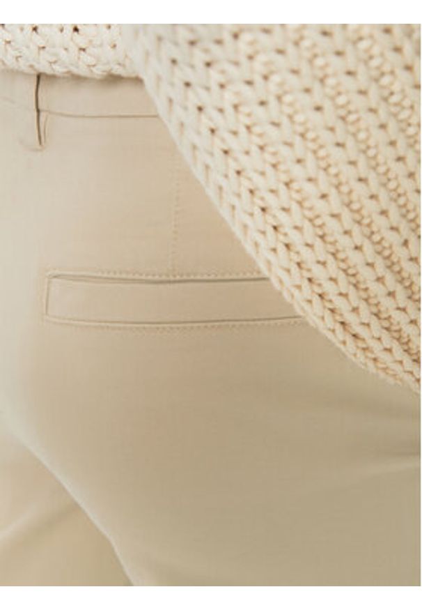 Marc O'Polo Chinosy 402 0018 10087 Beżowy Tapered Fit. Kolor: beżowy. Materiał: bawełna