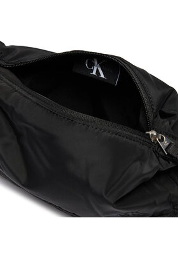 Calvin Klein Jeans Saszetka Ultralight Washbag Ny K50K512170 Czarny. Kolor: czarny. Materiał: materiał