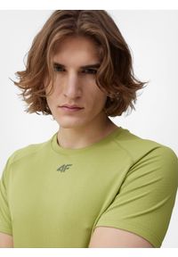 4f - Koszulka do biegania szybkoschnąca męska. Kolor: zielony. Materiał: dzianina, materiał. Sport: fitness #2