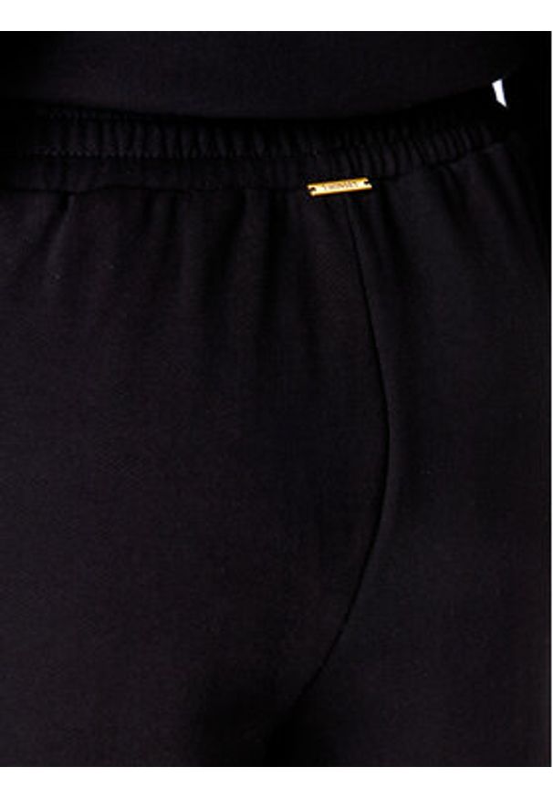 TwinSet - TWINSET Spodnie dresowe 252LI2MDD Czarny Regular Fit. Kolor: czarny. Materiał: bawełna