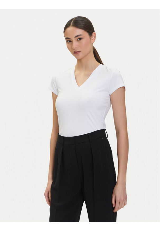 Armani Exchange T-Shirt XW001355 AF16294 U0002 Biały Regular Fit. Kolor: biały. Materiał: bawełna
