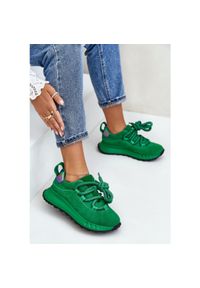 Zamszowe Sneakersy Damskie Z Grubym Sznurowaniem Artiker 55C0099 Zielone. Okazja: na co dzień. Zapięcie: sznurówki. Kolor: zielony. Materiał: zamsz. Obcas: na platformie #8