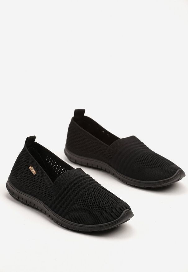 Born2be - Czarne Tenisówki z Elastyczną Cholewką Talinnea. Okazja: na spacer, na co dzień. Kolor: czarny. Materiał: jeans. Szerokość cholewki: normalna. Styl: klasyczny, casual