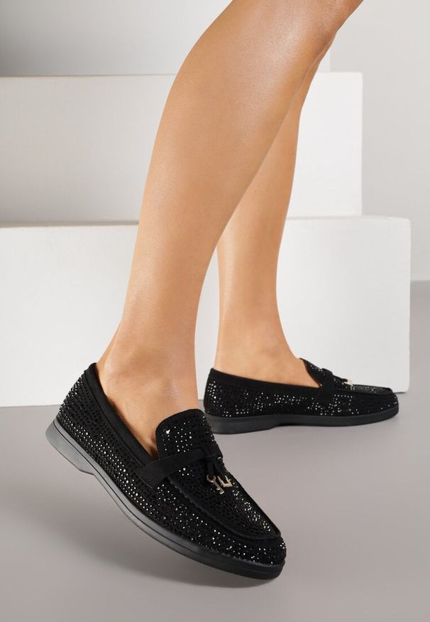 Born2be - Czarne Mokasyny Ozdobione Cyrkoniami i Aplikacjami Isirsyss. Okazja: na co dzień. Kolor: czarny. Materiał: jeans. Wzór: aplikacja. Styl: casual, elegancki
