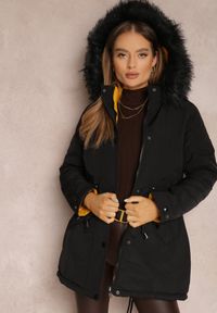 Renee - Czarno-Żółta Kurtka Dwustronna Pikowana z Kapturem z Futerkiem Armenia. Okazja: na co dzień. Typ kołnierza: kaptur. Kolor: czarny. Materiał: futro. Styl: elegancki, casual #5